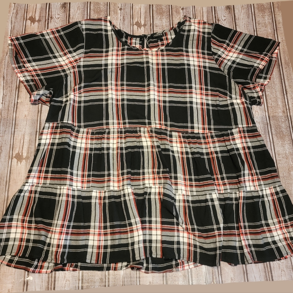 Torrid Black, Red & White Plaid Tiered Top Size 3